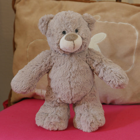 Jomanda Standing Bears